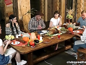 thanksgiving dinner turns into fucking fiesta by clubsweethearts