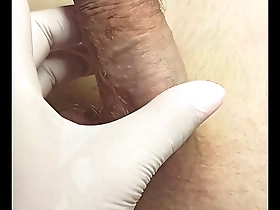 video tutorial on what to do for a depilation master with spontaneous ejaculation while trimming. sugarnadya show that the penis must be held tight and not released until the very last spray