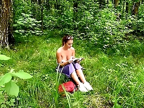 18 y.o. made a pornnvideo in the forest for her lover's birthday!